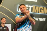 Gerwyn Price bij de Premier League in Sheffield. © Getty Images