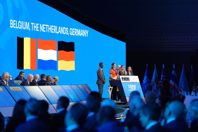 Deceptie voor Nederland na mislopen WK vrouwenvoetbal: toernooi 2027 gaat naar Brazilië