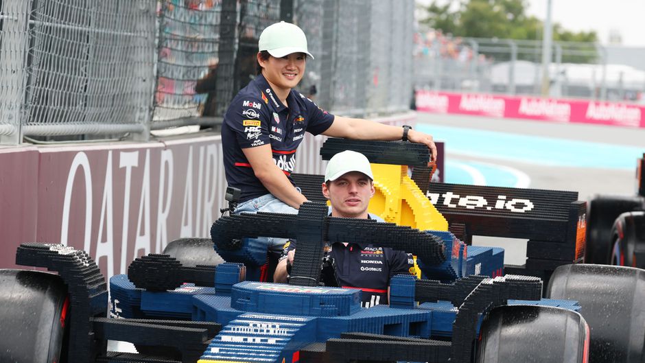 Max Verstappen en teamgenoot betalen rekening: dit is waar F1-racers op trakteerden