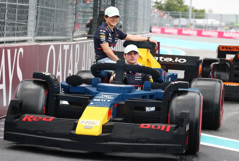 Max Verstappen en teamgenoot betalen rekening: dit is waar F1-racers op trakteerden