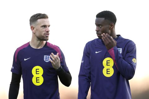 Engelse topvoetballer haalt opvallend voordeel uit paspoort van ander land