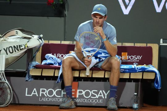 Toptennisser vergeet rekeningen te betalen en moet boeten: 'Ze pakken mijn schatje af'