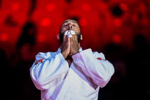 Nederlandse ex-olympiër (34) deelt schokkende update vanuit ziekenhuis: 'Als zij er niet was geweest...'