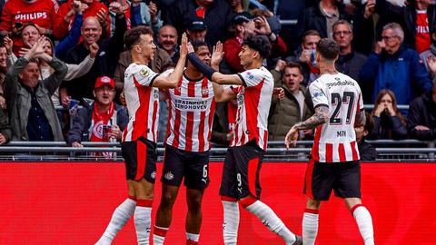 Landskampioen PSV bekroont oppermachtig seizoen in Eredivisie met twee zeldzame prestaties