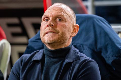 Doek valt in België: Nederlandse coach voor tweede keer in één seizoen ontslagen