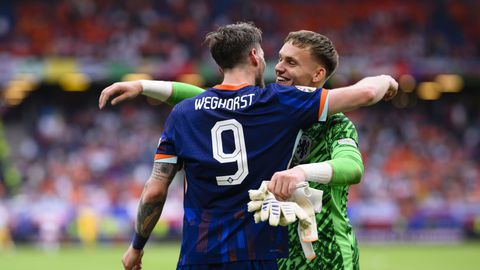 Johan Derksen komt met opmerkelijke kritiek op één speler na zege Oranje: 'Totaal onvoldoende'