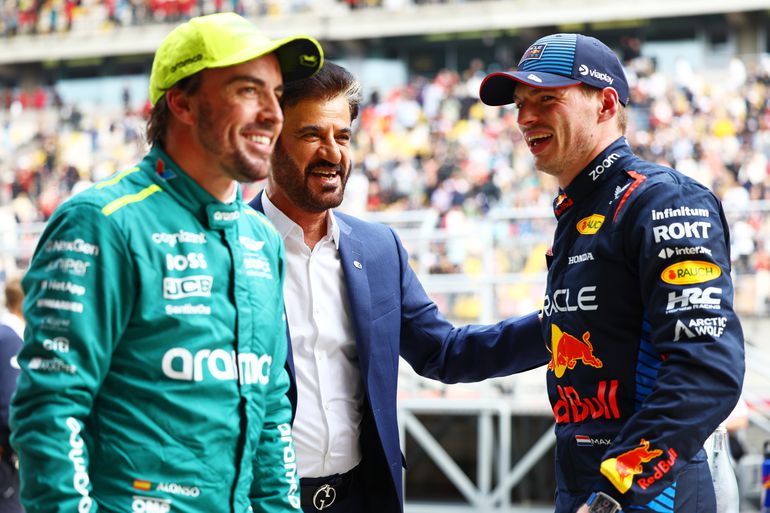 Fernando Alonso roept Verstappen terug: 'Dacht ik ook toen ik zo oud was als Max'