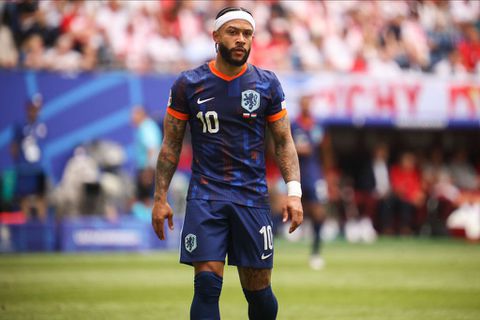 Duitse wereldkampioen steekt draak met Memphis Depay (en krijgt veel bijval)