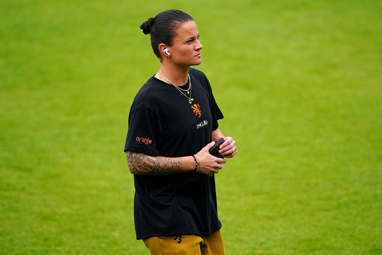 Ajax maakt groot nieuws bekend over aanvoerder, technisch directeur Alex Kroes spreekt mooie woorden