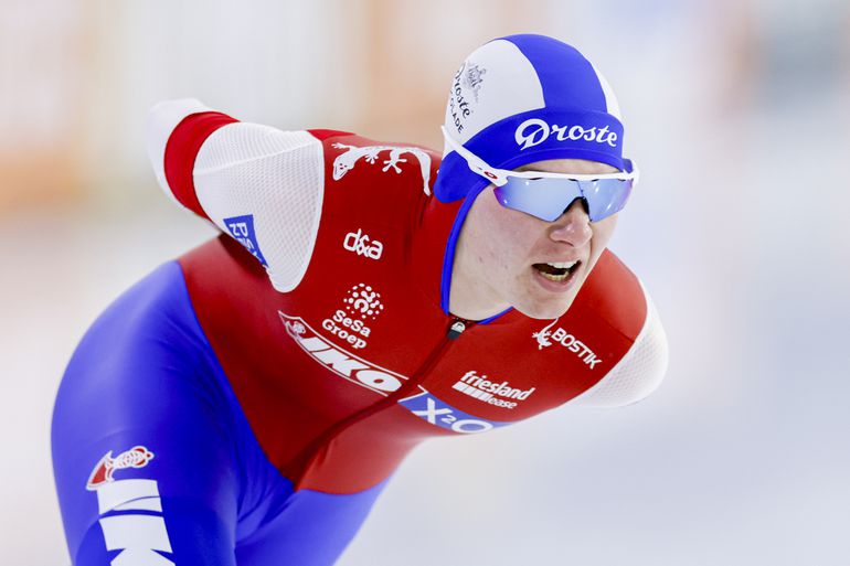 Groot schaatstalent (21) blijft ondanks belangstelling trouw aan zijn team: 'Als sportman ontzettend gegroeid'