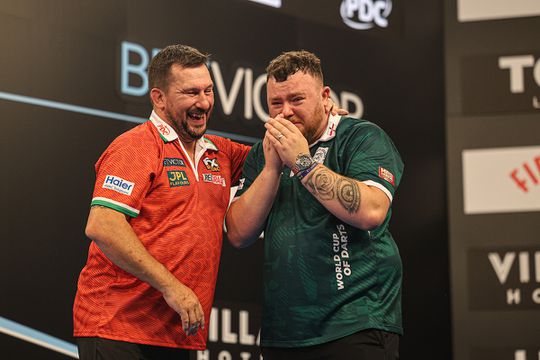 'Belachelijke' beloning voor topdarters is 'natuurlijk raar' en voelt krom: 'Hij zal dat nooit toegeven'