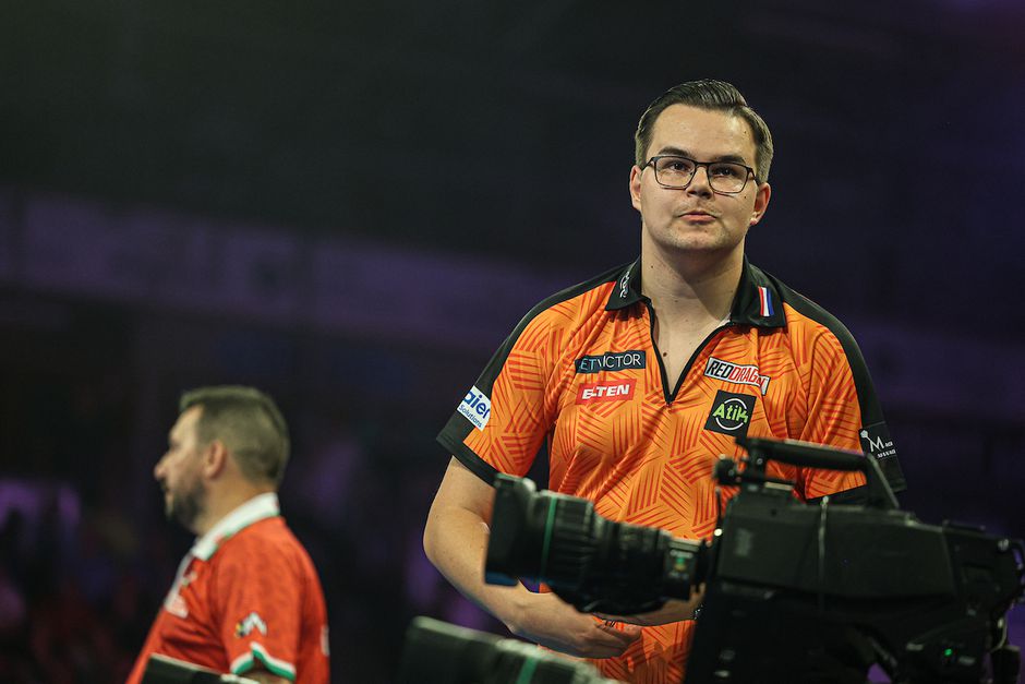 Dubbel Nederlands drama: Gian van Veen strandt wéér in halve finale, Dirk van Duijvenbode nog zuurder