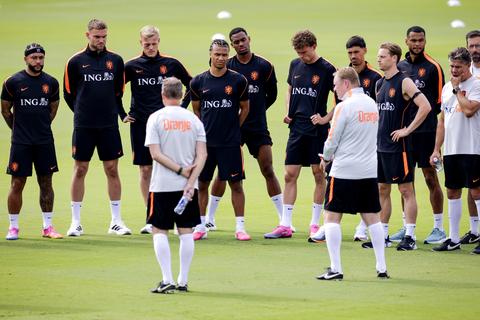 Grote discussie over vrije dag Nederlands elftal tijdens WK: 'Waarom moet het ineens anders?'