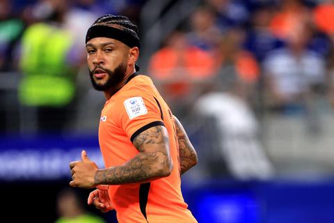 Vader Memphis Depay onthult details over roerig liefdesleven van Oranje-topscorer