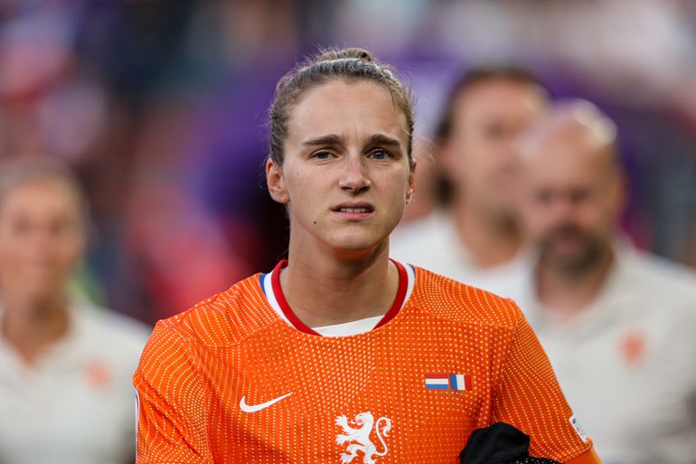 Vivianne Miedema kiest in vrolijke periode na EK-debacle met Oranje Leeuwinnen voor avontuur