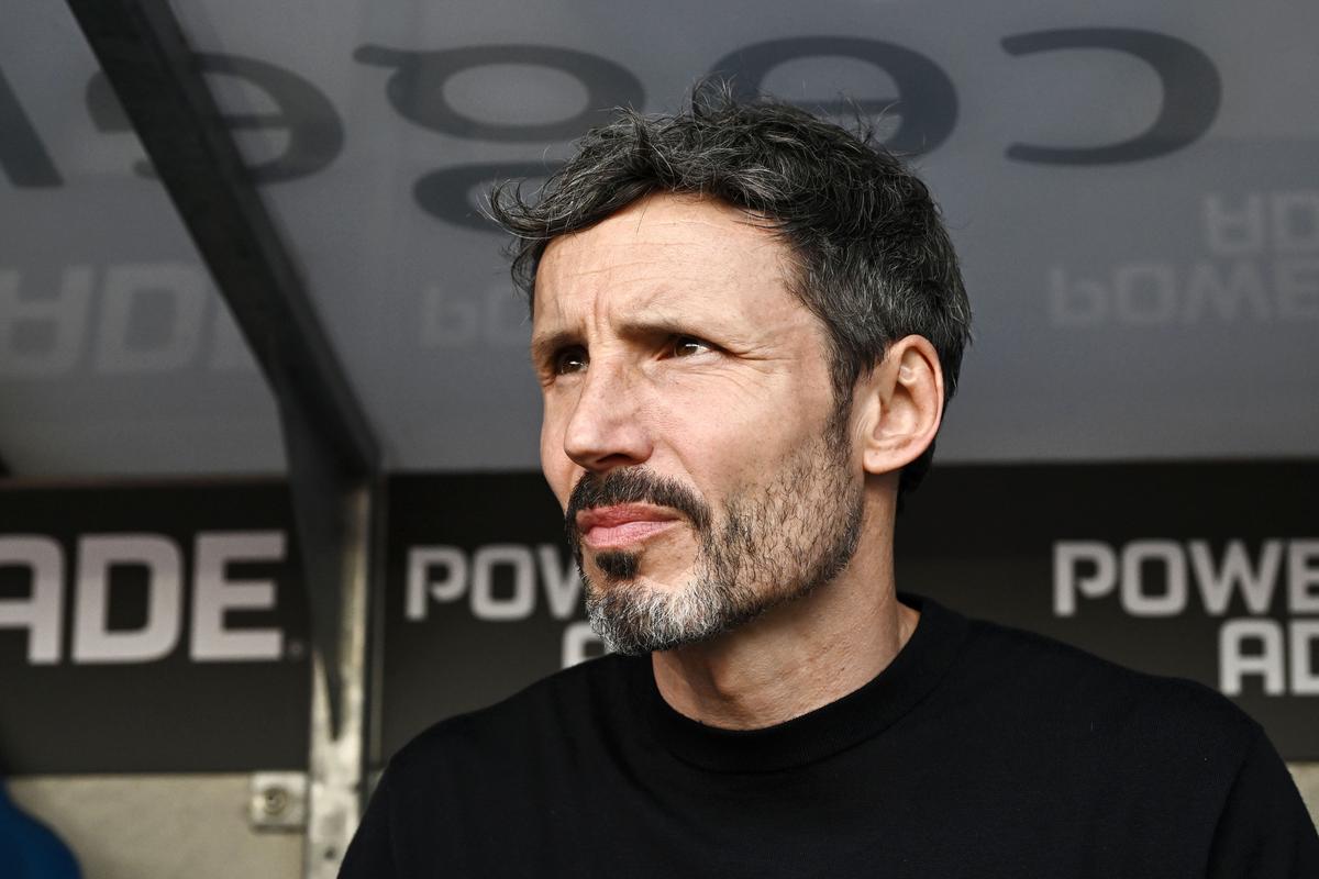 Speler van Mark van Bommel deelt aangrijpend nieuws vlak voor Nations League-campagne