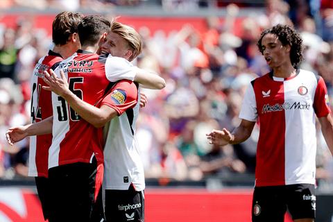 Feyenoord zorgt voor golf van nostalgie: Rotterdammers brengen op bijzondere wijze ode aan iconisch seizoen