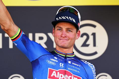 LIVE Tour de France | Twee Nederlanders in grote kopgroep, Mathieu van der Poel mist de slag
