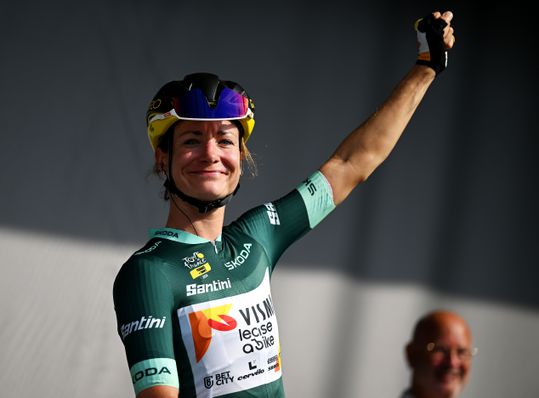 Marianne Vos bezig aan dijk van etappe Tour de France Femmes: al zeker van groen, ook naar geel?