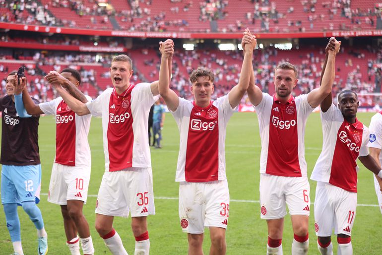 Ajax-talent (18) is ook boer en belooft op tractor naar Amsterdam te komen: 'Als we kampioen worden bijvoorbeeld'