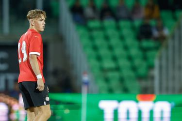 PSV'er Robin van Duiven verklapt succes voor de goal: 'Jason en ik geven elkaar tips voor het afmaken'