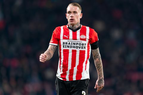 Ex-international Oranje (30) wacht na vertrek bij PSV alsnog op bak met geld in Eindhoven