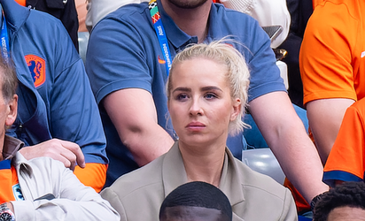 Chantalle Schilder (vriendin PSV'er Joey Veerman) schittert als model in fotoshoot: 'Ongekend knap'