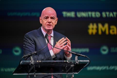 FIFA grijpt keihard in: topman ontslagen na kritiek op omstreden Gianni Infantino
