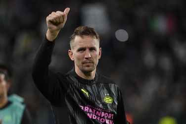 Luuk de Jong reageert opvallend na zwak optreden van PSV: 'Ging in de tweede helft al een stuk beter'