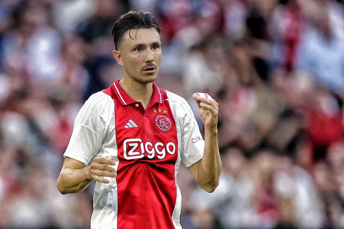 Dramatische puzzel te leggen voor Francesco Farioli: Ajax mist Steven Berghuis nog vier weken