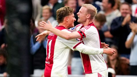 TV-gids: op deze zender kijk je live naar Ajax - Inter in de Champions League