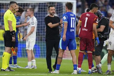 Woede in Champions League na 'schandalig' besluit: scheidsrechter moet het ontgelden