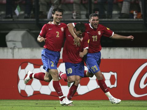 Tragisch incident in veteranencompetitie: Servische ex-international (41) overlijdt op voetbalveld