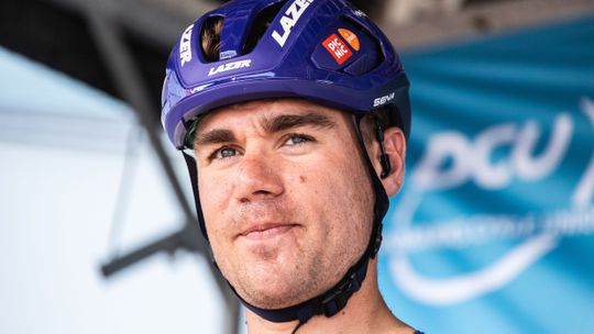 Topwielrenner Fabio Jakobsen houdt Nederlanders in spanning: 'Hopen dat hij het haalt'