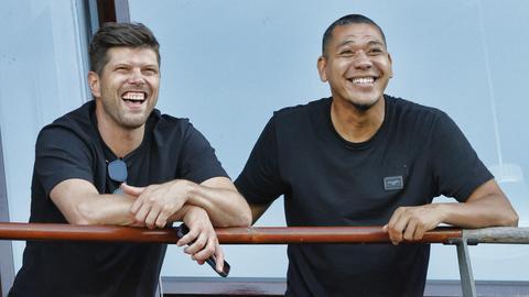 Ex-international Klaas-Jan Huntelaar (43) slaat nieuwe weg in na gitzwarte periode: 'Dat probeer ik ze mee te geven'