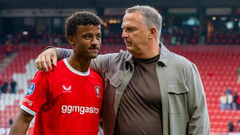 FC Twente-aanwinst (19) eerlijk over emotioneel vertrek bij PSV: 'Dan wordt het heel lastig'