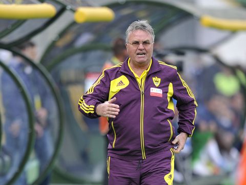 Nederlandse succescoach over bijzondere vlucht met sterrenteam: 'Roberto Carlos liep bij het bidden over ze heen'