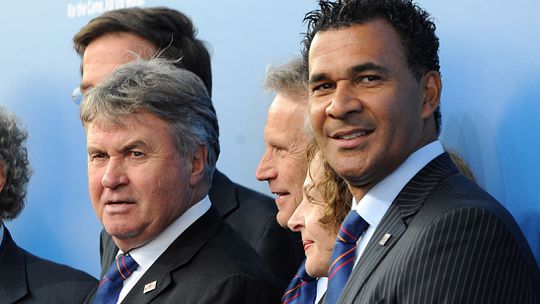 Succescoach Guus Hiddink over het effect van Ruud Gullit: 'Dan zag je die kopjes al helemaal verbleken...'