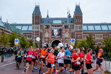 Afzien en verdienen: de economie van de marathon