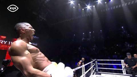 Miguel Trindade bederft Belgisch feestje bij Glory 110 en kroont zich na fantastisch gevecht tot nieuwe kampioen