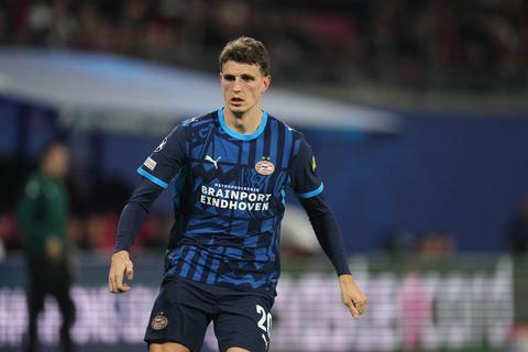 Live Eredivisie | PSV 'gewaarschuwd' door ADO Den Haag, koploper Feyenoord op bezoek bij Telstar