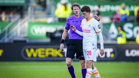 Grote zorgen om PSV'er Guus Til (28) na 'lelijke val': 'Hij zag niks meer, dat was nu niet veel beter'