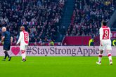 Een boodschap voor Abdelhak Nouri op de reclameborden van Ajax © Pro Shots