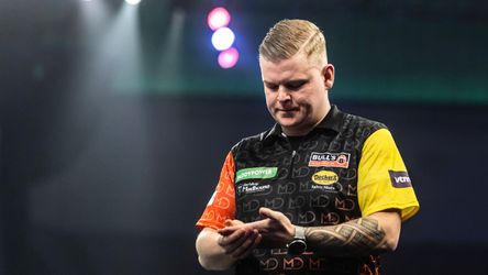 Eerste sensatie op WK darts een feit: majorwinnaar én outsider voor de titel al naar huis