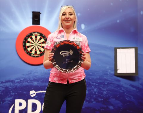 'Queen of the Palace' op WK darts openhartig na breuk met Cameron Menzies: 'Het gaat de goede kant op'