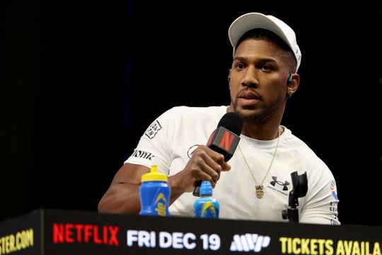 Anthony Joshua spreekt niet met zoon (10) over gevecht met Jake Paul: 'Ik neem boksen nooit mee naar huis'