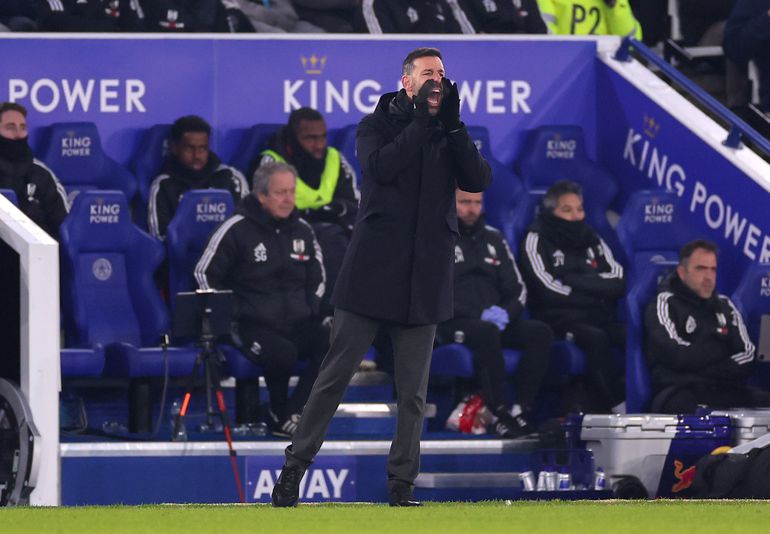 Ruud van Nistelrooij onder vuur bij boze Leicester-fans: 'Je weet niet waar je mee bezig bent'