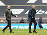 Ole Gunnar Solskjaer (l) en José Mourinho kwamen elkaar weer tegen toen de Portugees aan het roer stond bij Spurs. © Getty Images