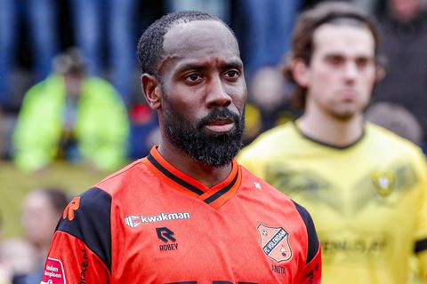 'Eredivisieclub doet gênant aanbod aan ex-Ajacied met duizend euro per maand'