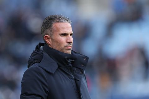 Robin van Persie ziet dat gifbeker leeg moet bij Feyenoord: 'Kunt je haast niet voorstellen dat je zoveel pech hebt'